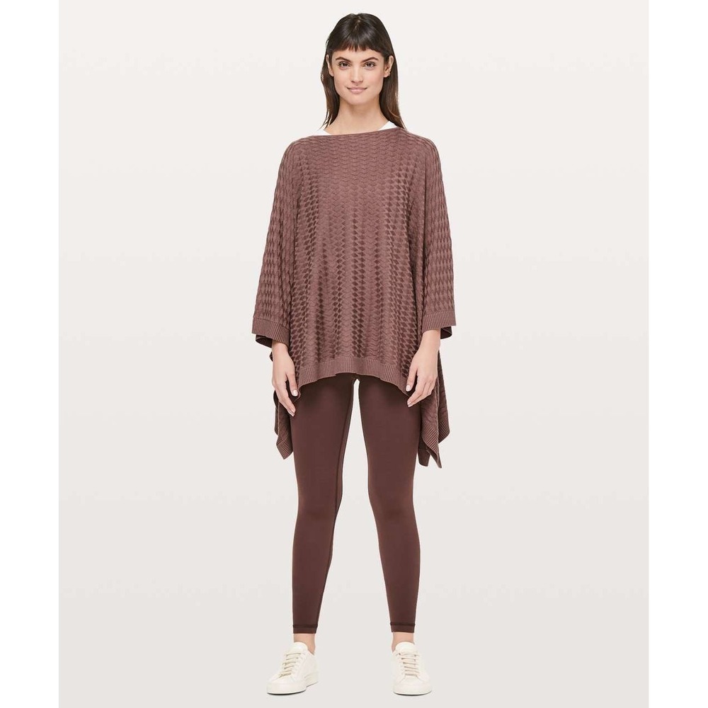 Lululemon Spanish Oak Textured Knit Oversized Divinity Poncho Wrap Logo Charm